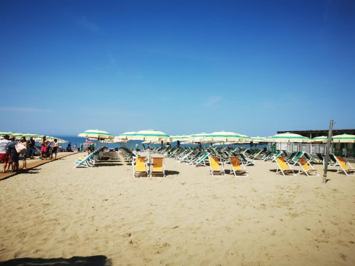 Appartamento In Villa A Tirrenia, Eleganza E Comfort A Pochi Passi Dal Mare Пиза Екстериор снимка